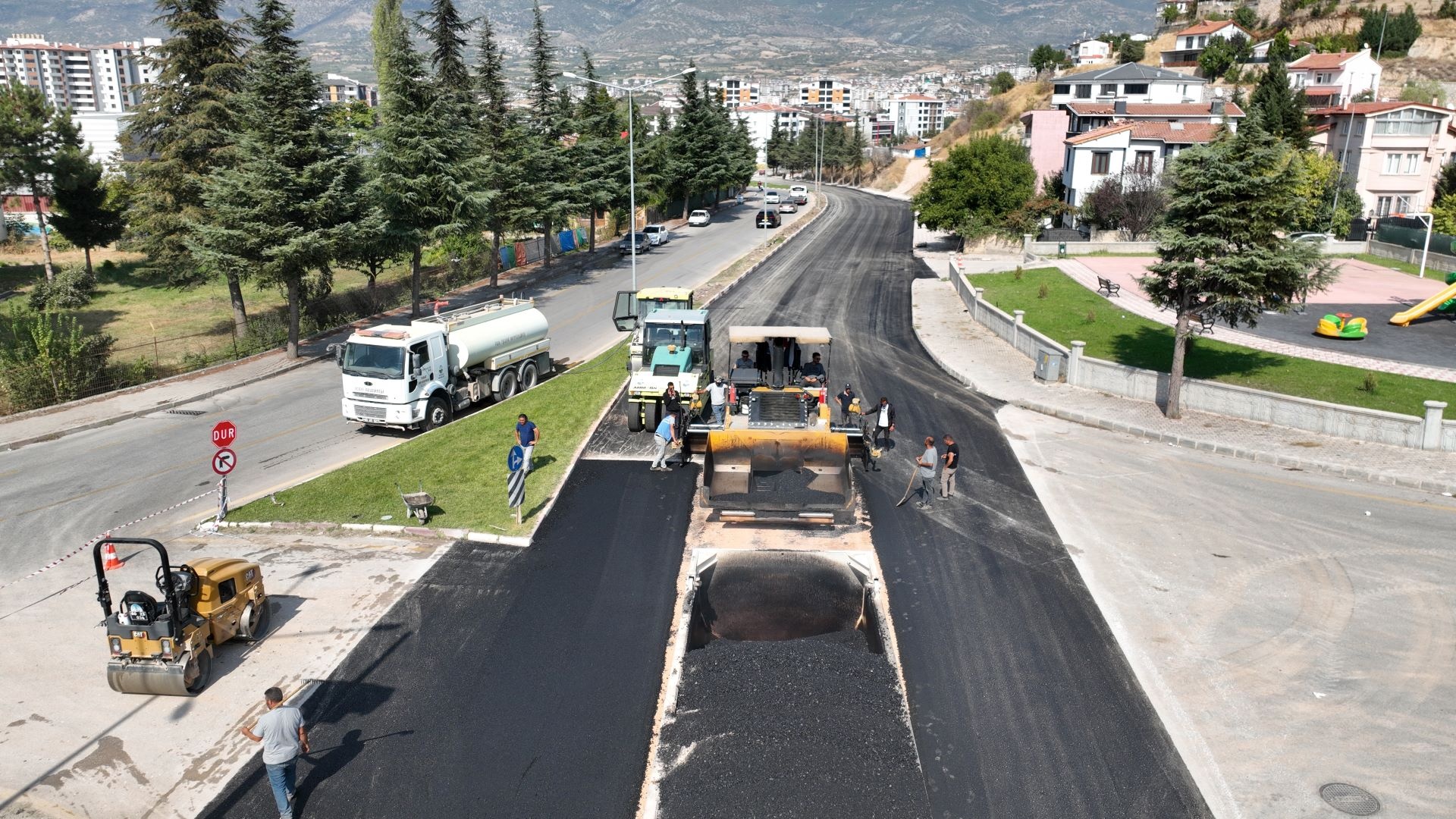 denizli-caddesi-bastan-sona-yenilendi